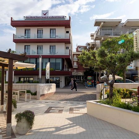 Hotel Admiral Bellaria-Igea Marina Exterior foto